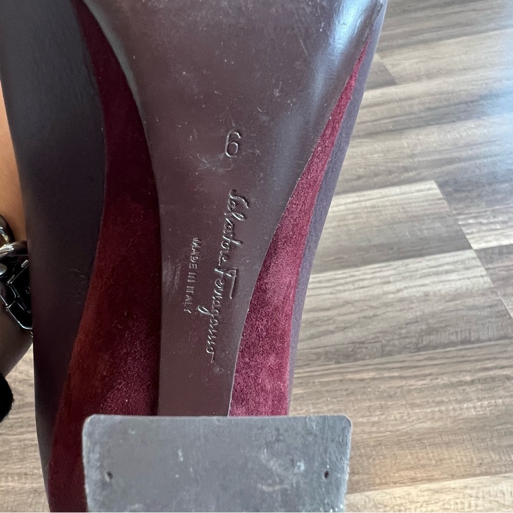 Ferragamo Burgundy Amatea Booties Sculpted Heel Leather 6 Wide / 6C - Picture 7 of 9